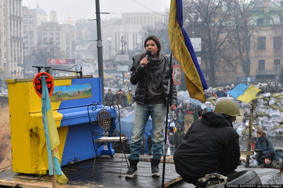 Ukrainian pop star Ruslana on the Kyiv barricades in February 2014. She received the secretary of state's Women of Courage award this year.